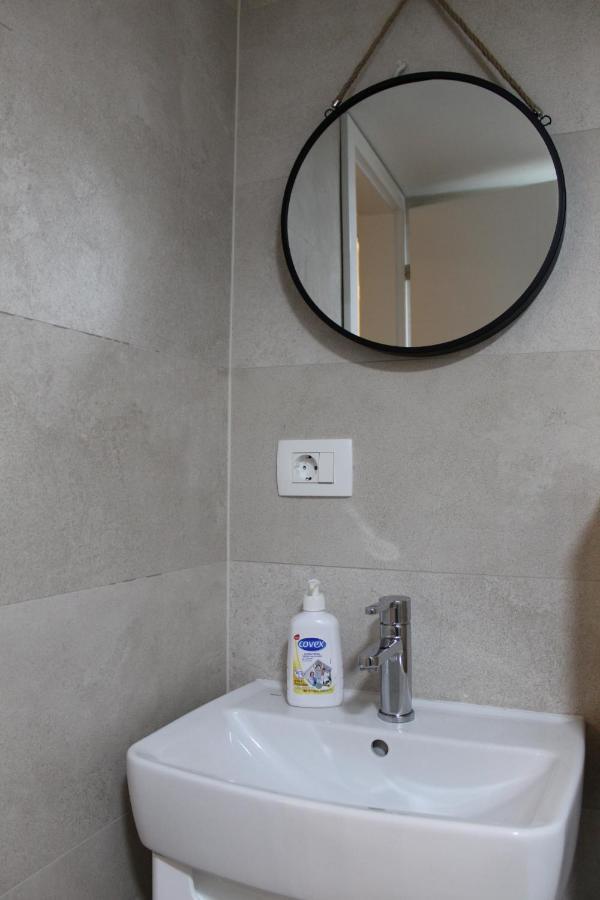 מוסטר Apartman Neo מראה חיצוני תמונה