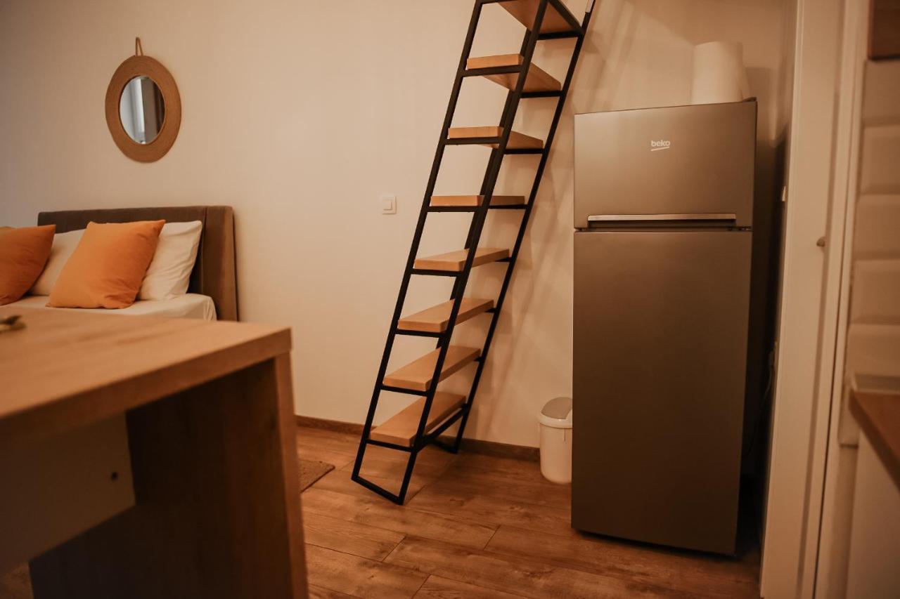 מוסטר Apartman Neo מראה חיצוני תמונה